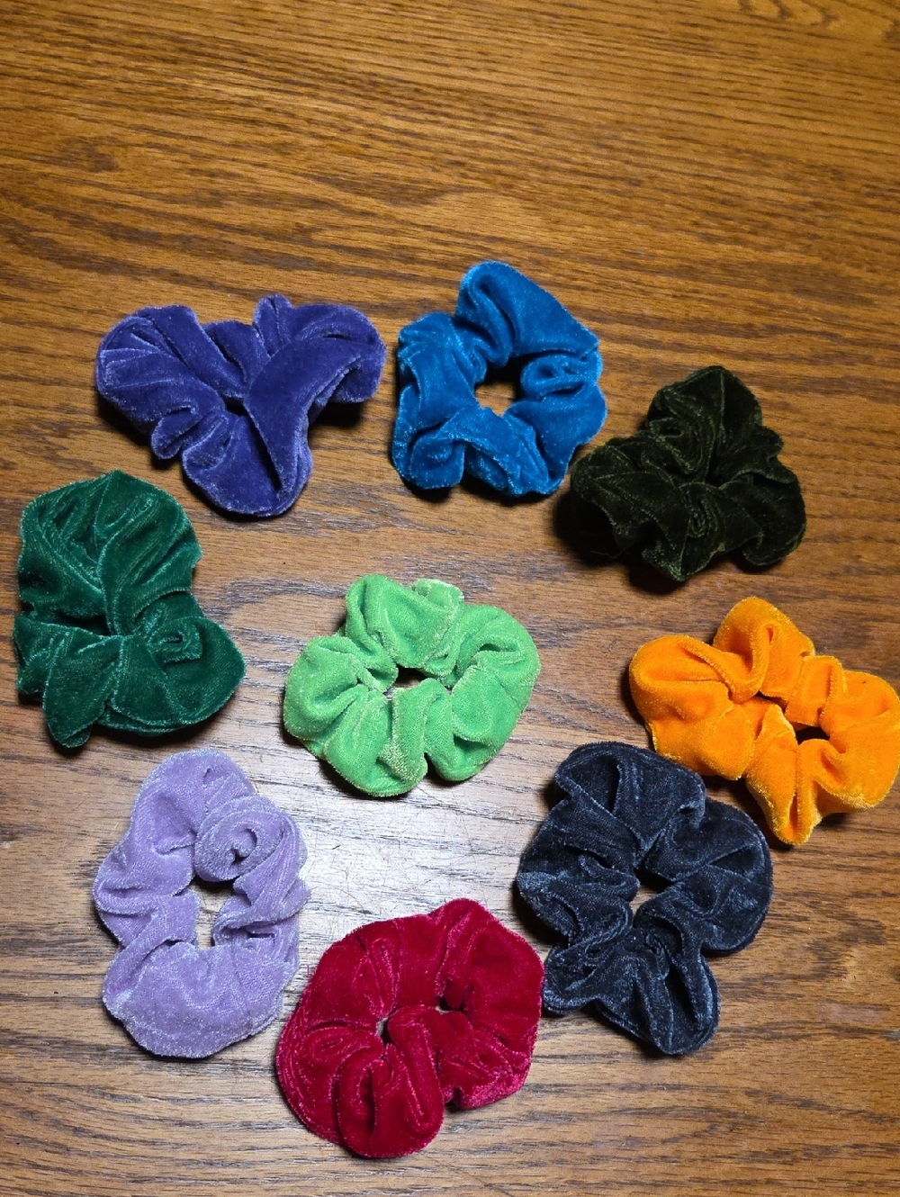 18 Large Velvet Scrunchies - Picture 2 of 3